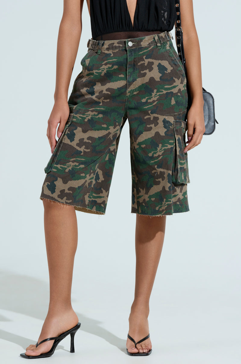 DOWN AND DIRTY CAMO BERMUDA SHORT