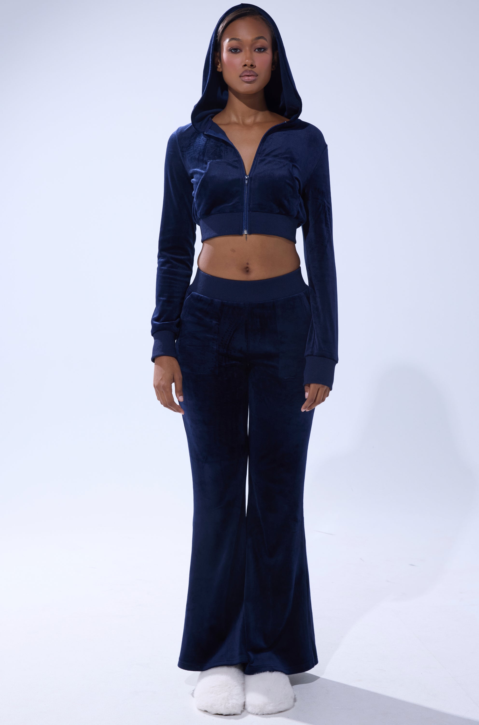 TAYLOR VELOUR FITTED ZIP UP IN NAVY