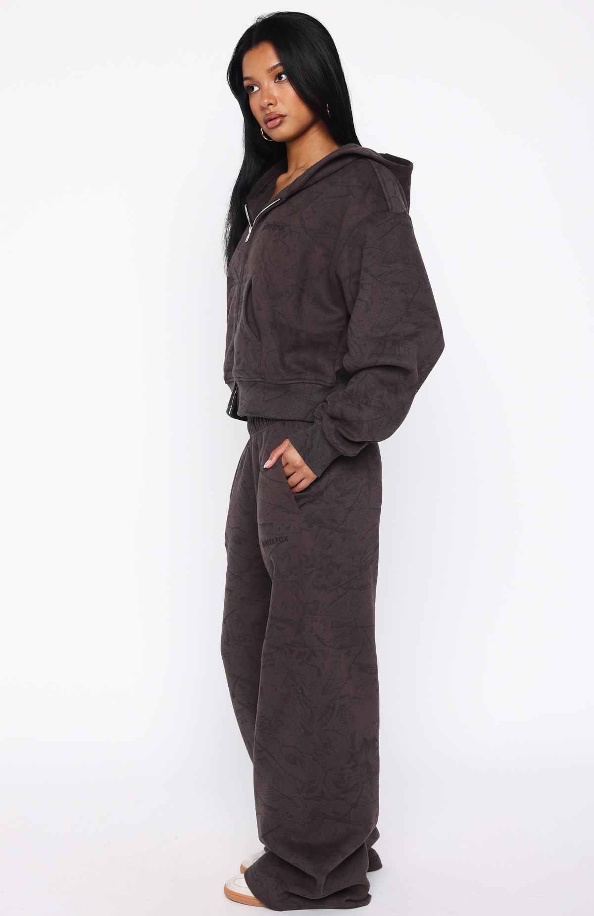 Hiding Away Wide Leg Sweatpants Dark Camo