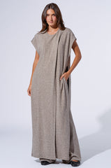 VIBE OUT LONG KNIT SWEATER IN GREY