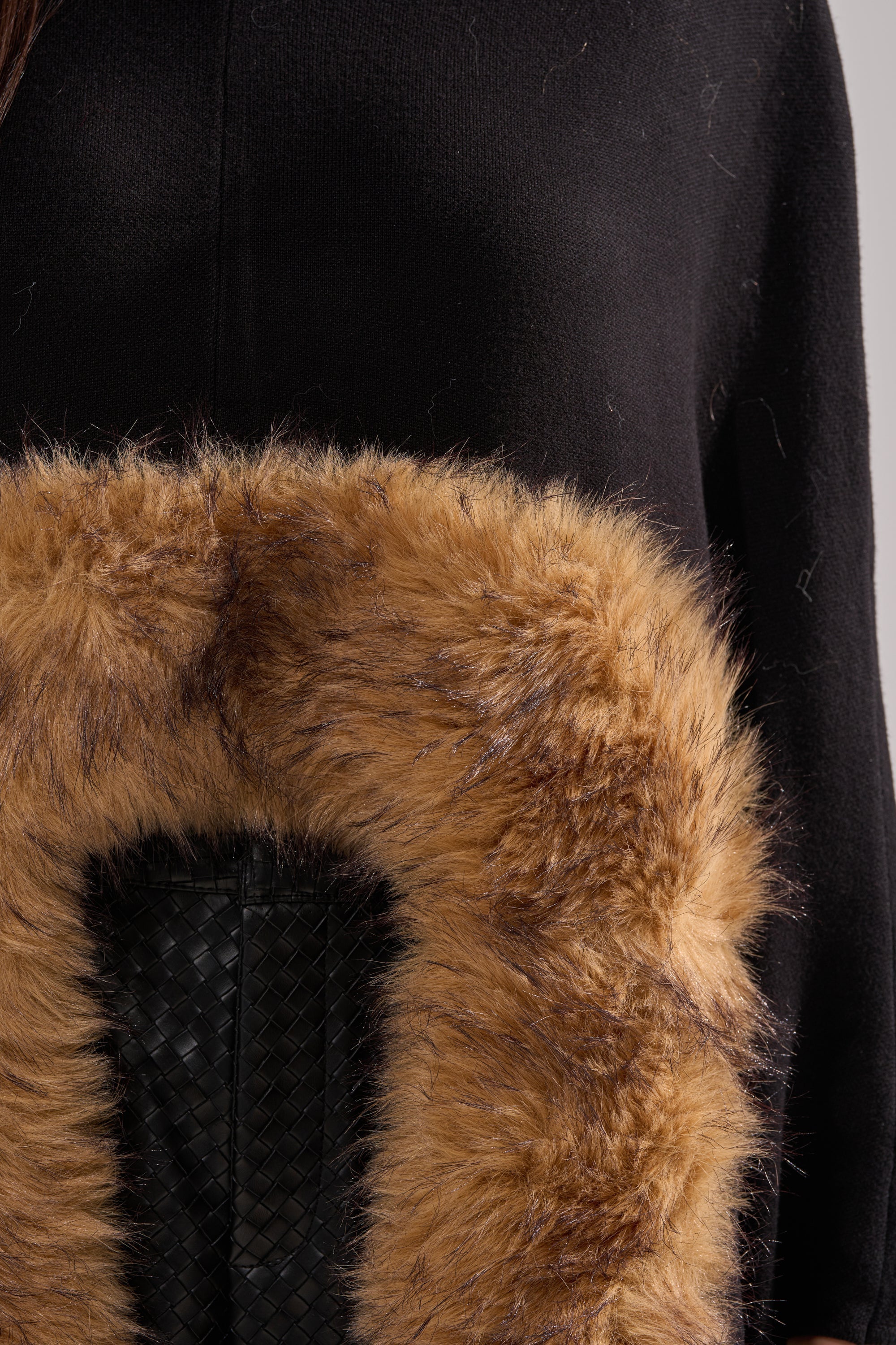 RICH SWEATER WITH FUR TRIM