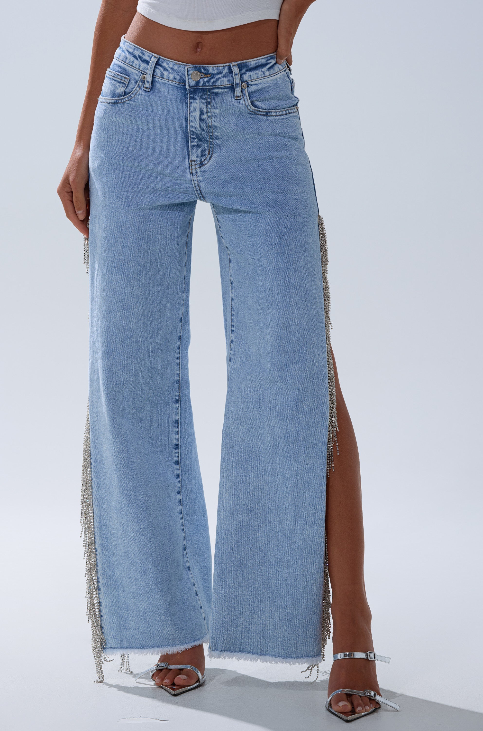 ESSENTIAL RELAXED FIT BLING DENIM JEANS