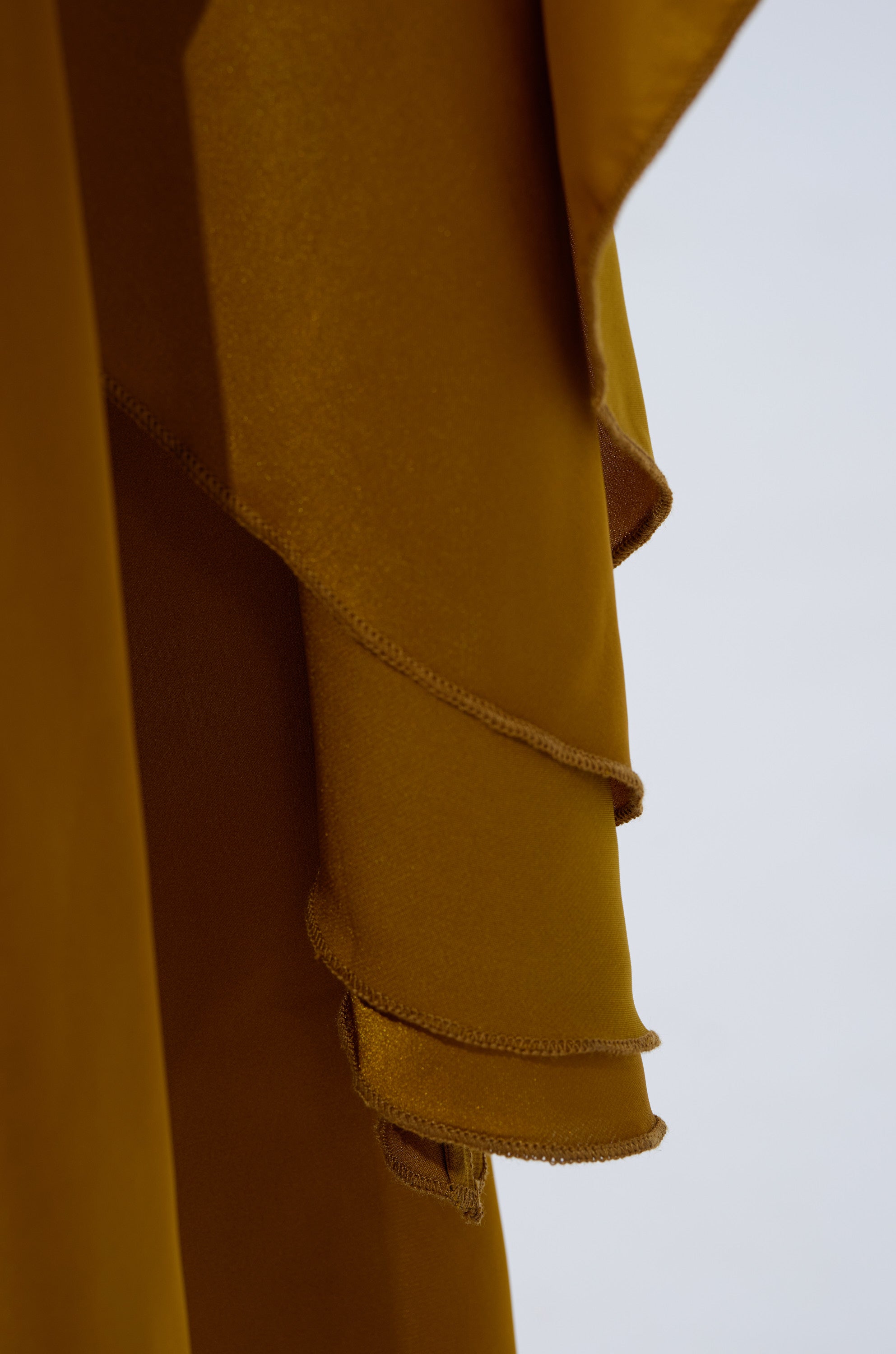 COCKTAIL HOUR BLOUSE IN MUSTARD