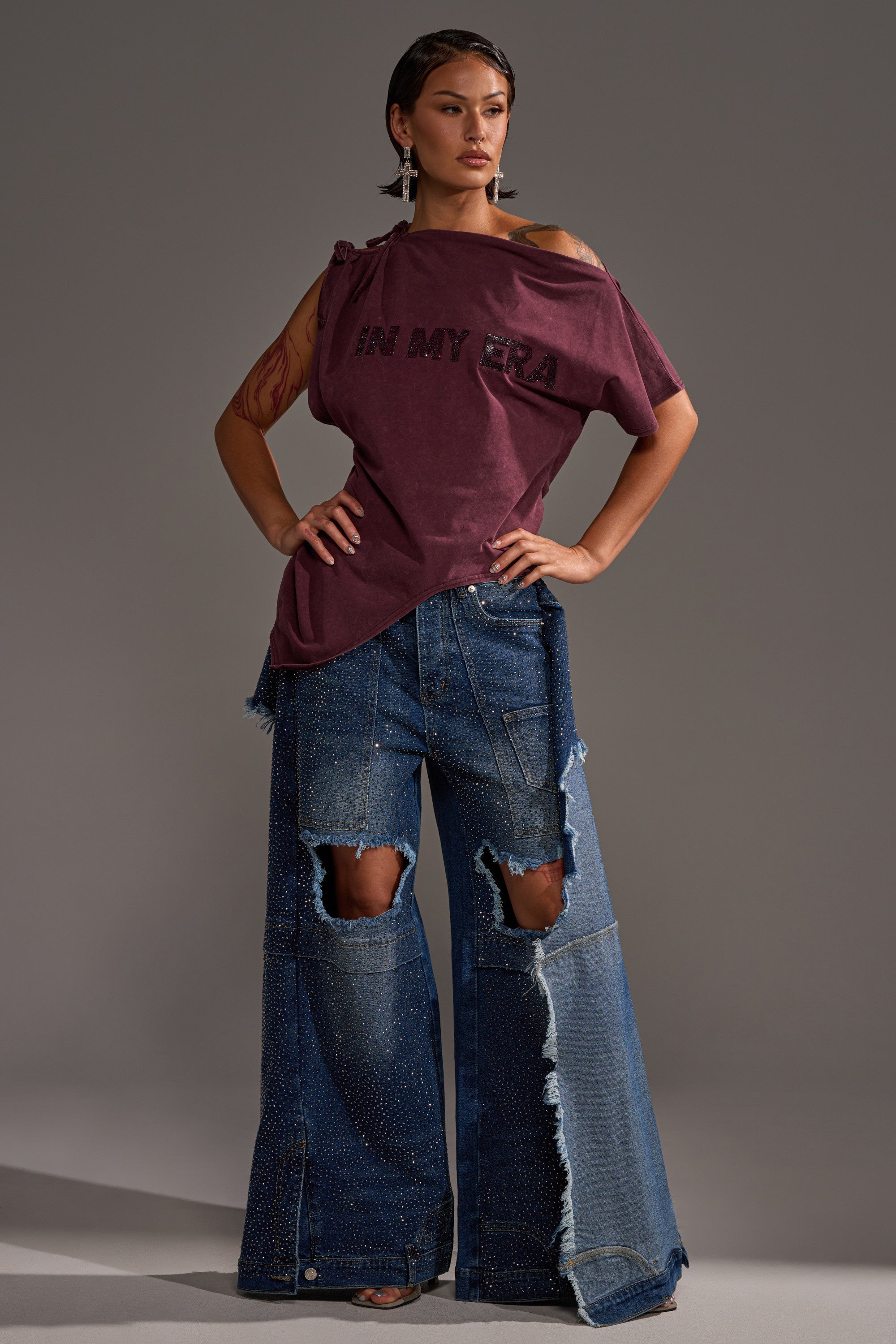 IN MY ERA OFF-THE-SHOULDER TEE