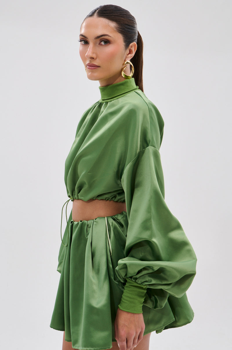 POP IT OFF TURTLENECK BLOUSE