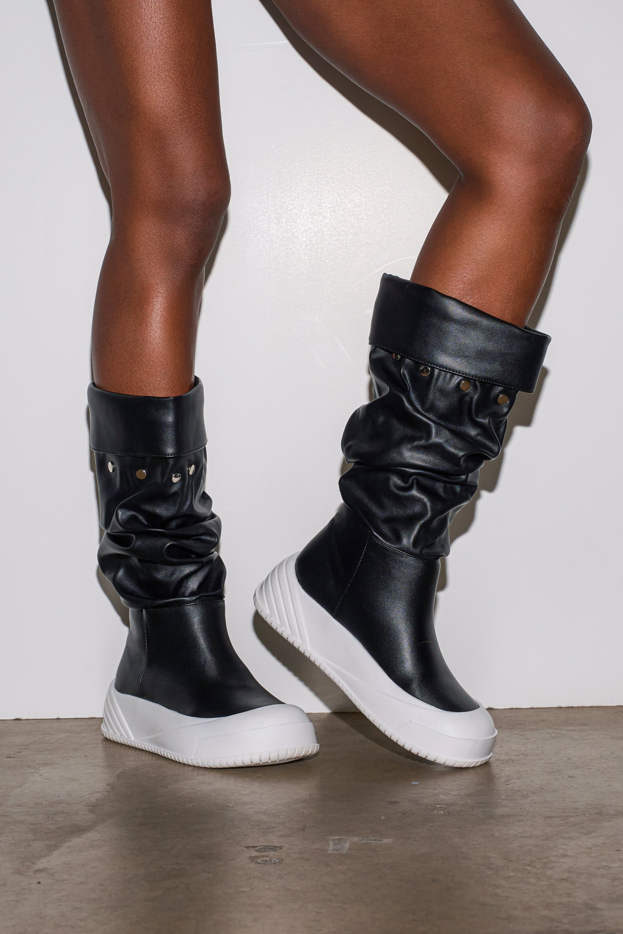 AZALEA WANG SMARTER BLACK RUCHED PU FLAT BOOT