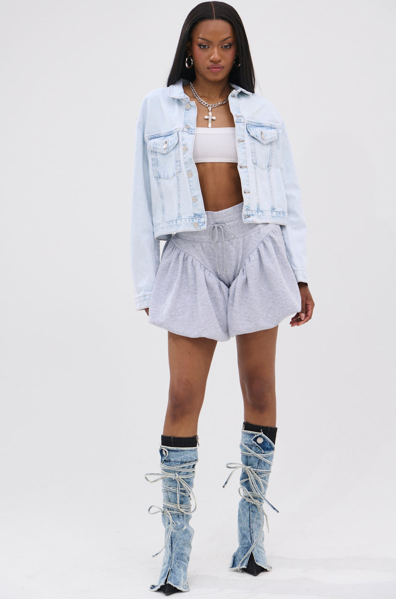 HEATHERED BUBBLE SHORT
