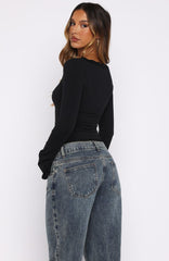 Queen Of Hearts Long Sleeve Lace Trimmed Top Black