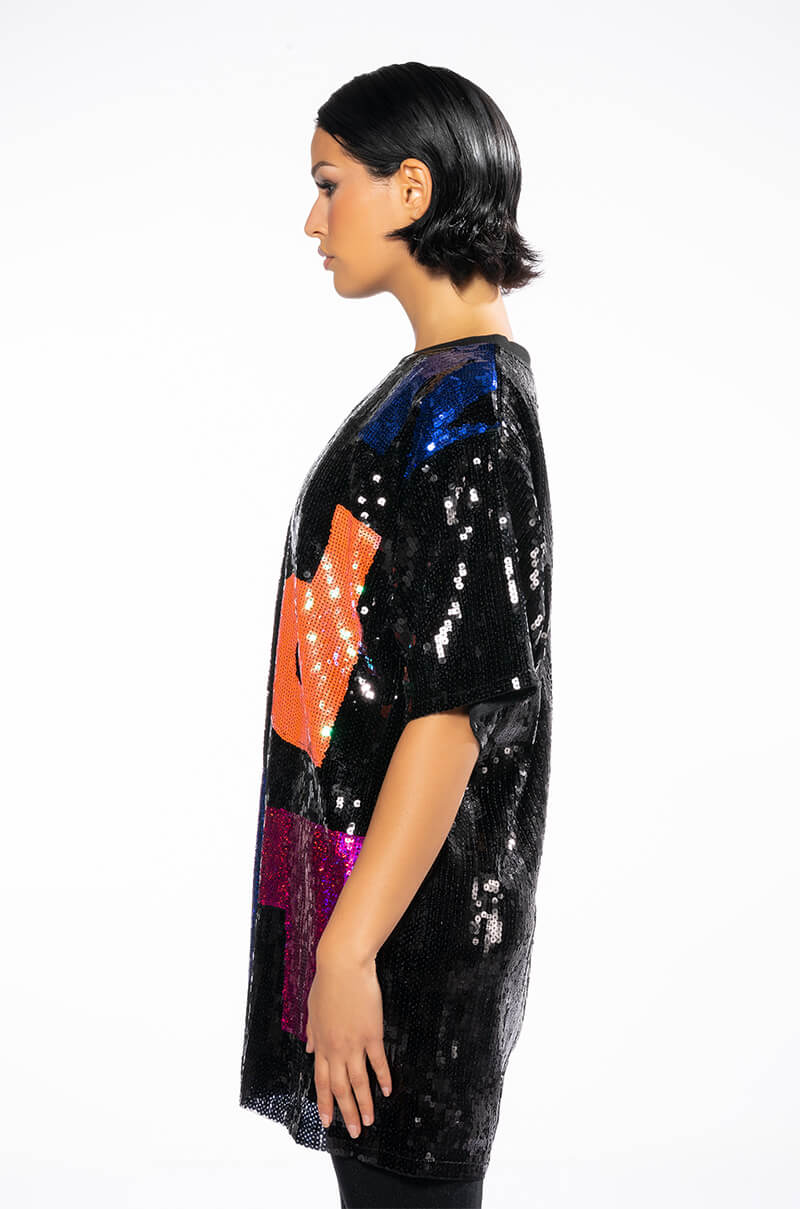 ALPHABET SEQUIN COVERED TSHIRT
