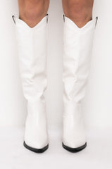 WHITE CROC