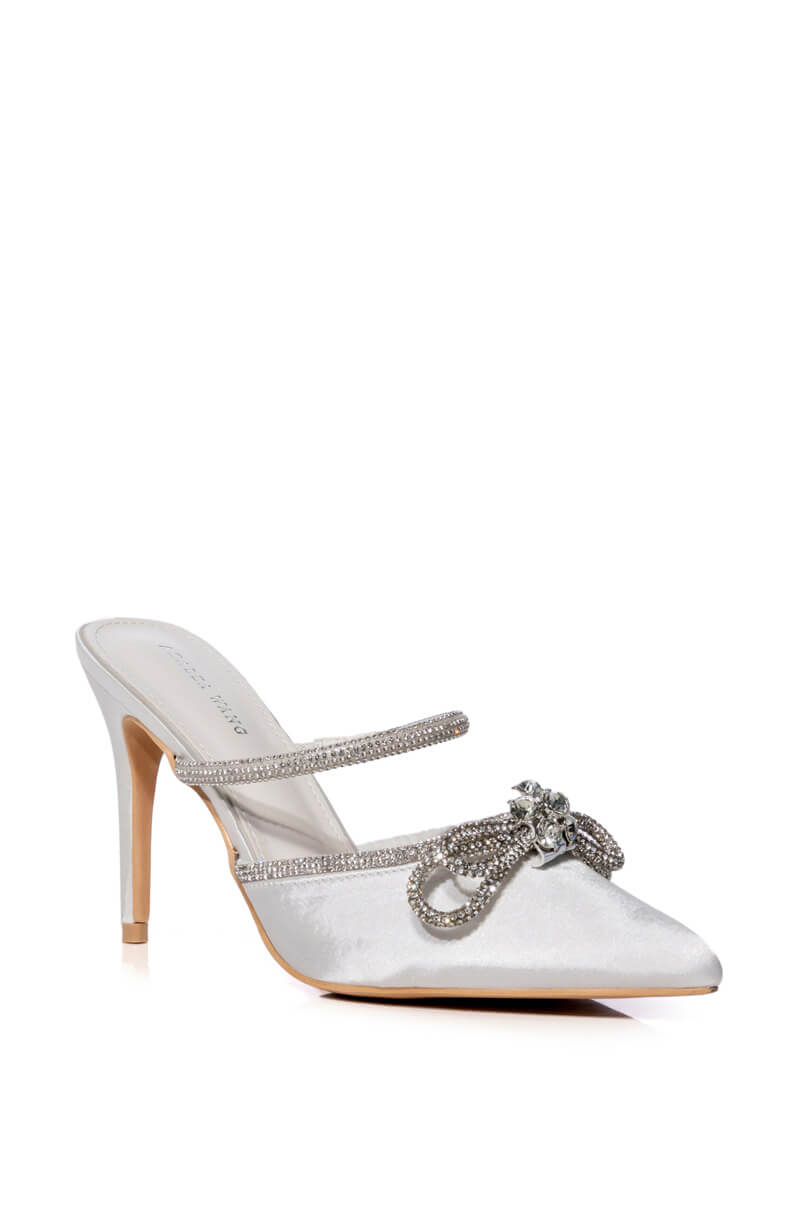 AZALEA WANG EVIT STILETTO MULE PUMP IN WHITE