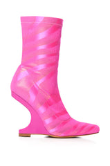 AZALEA WANG GIULETTE FUCHSIA INVERSE HEEL BOOTIE IN FUCHSIA