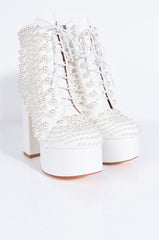 AZALEA WANG LITS THE PEARLS FOR ME CHUNKY BOOTIE IN WHITE