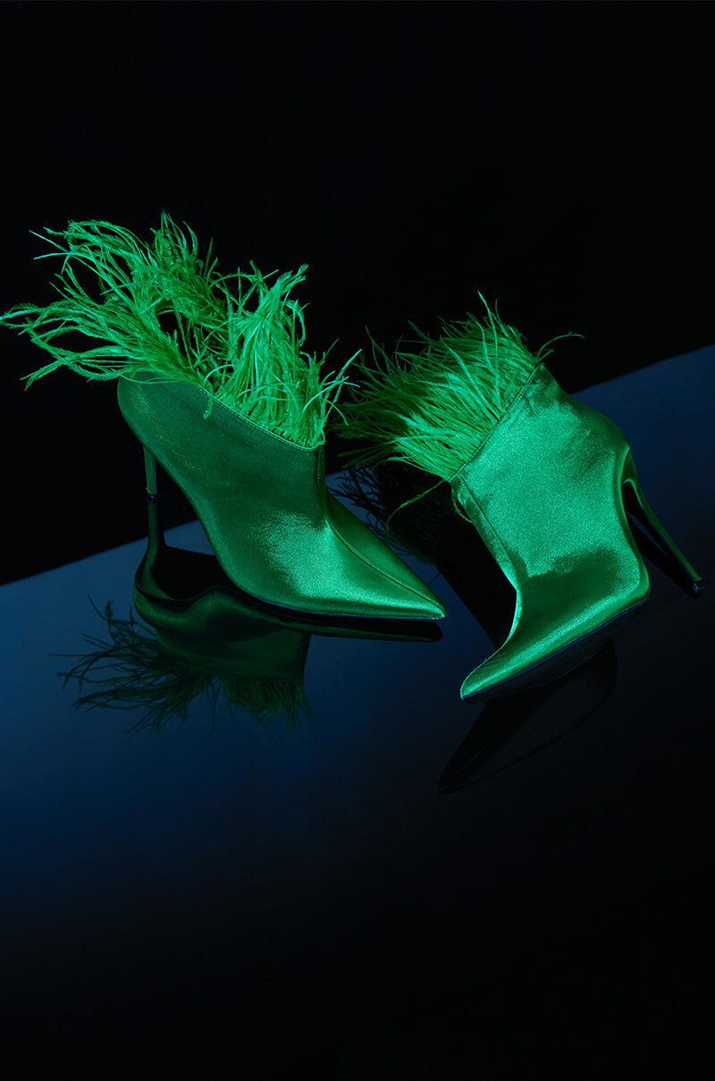 AZALEA WANG KAYLYNN FEATHER BOOTIE IN GREEN
