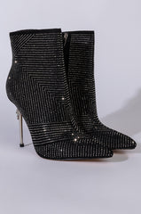 AZALEA WANG KNOCKOUT STILETTO BOOTIE IN BLACK