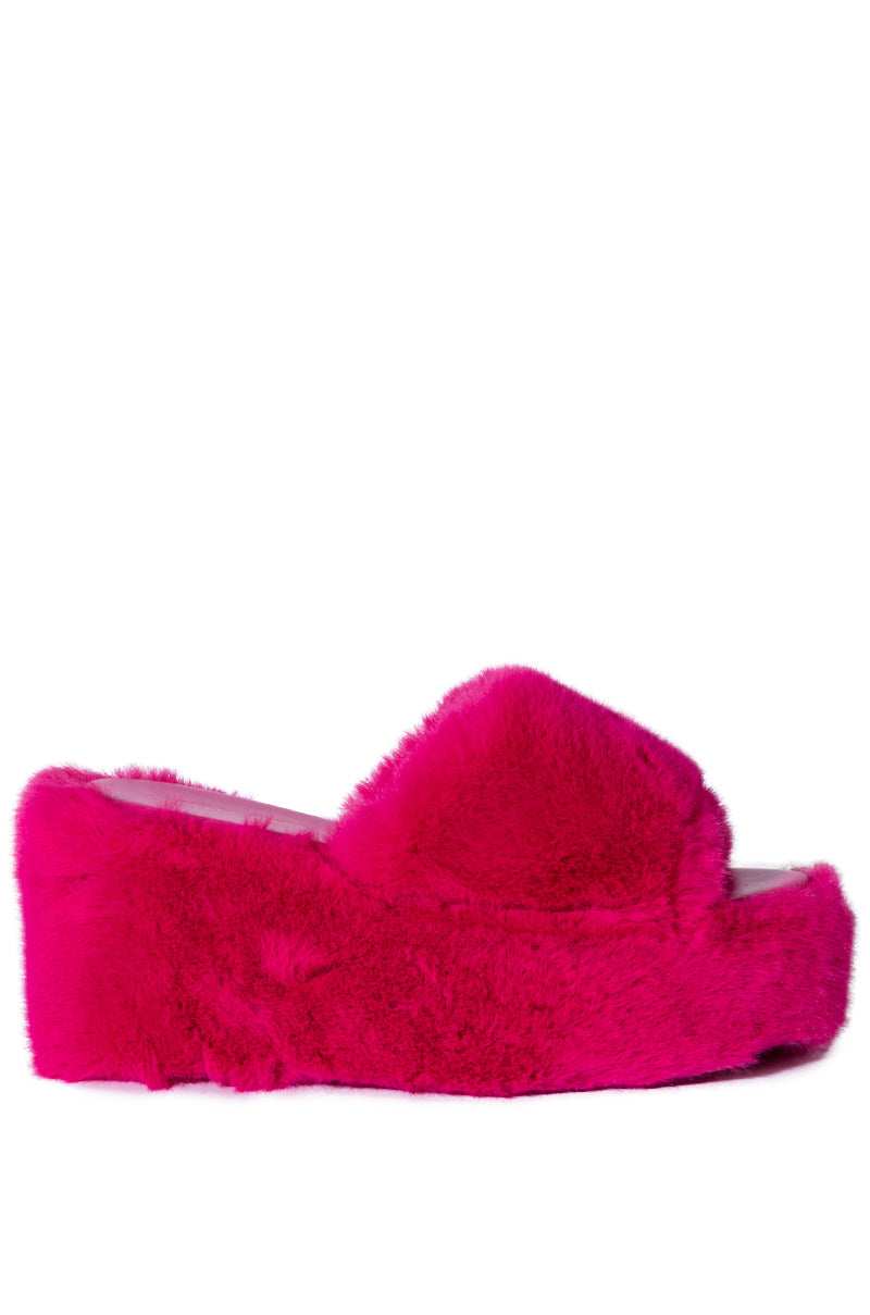 AZALEA WANG MINNA FUR FLATFORM SANDAL IN PINK