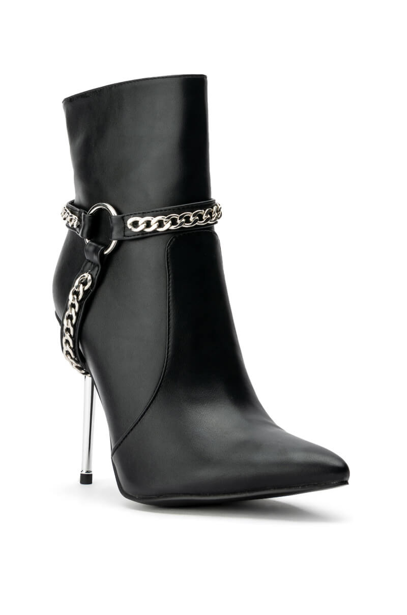 AZALEA WANG SELENE HARNESS STILETTO BOOTIE IN BLACK
