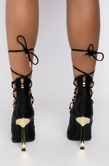 AZALEA WANG TURN IT DOWN STILETTO PUMP IN BLACK