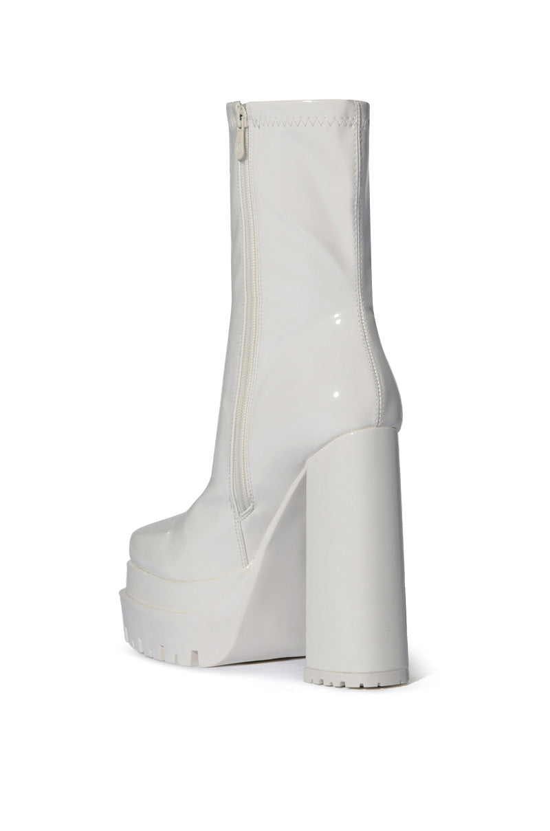 AZALEA WANG VIPER PATENT BOOTIE IN WHITE