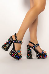 AZALEA WANG WOULDNT CHANGE A THING CHUNKY SANDAL IN BLACK MULTI