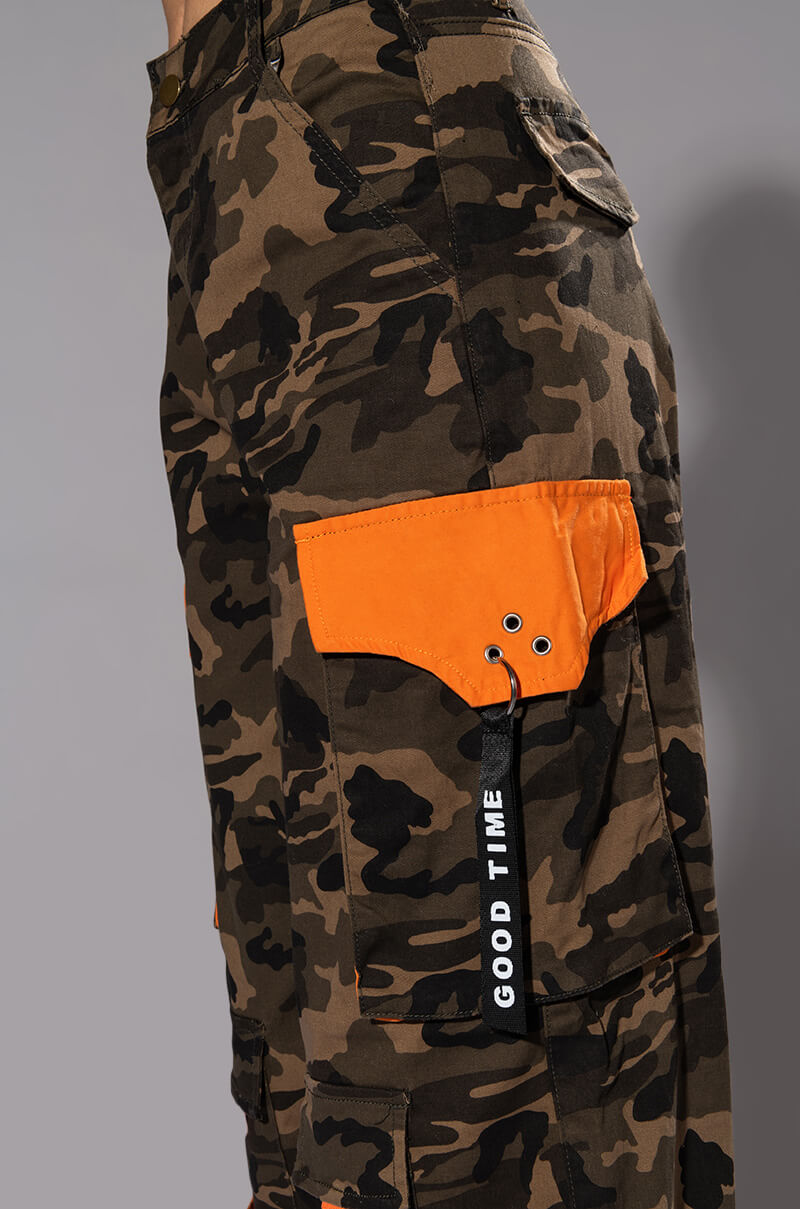 BANK ON ME RELAXED CARGO JEANS