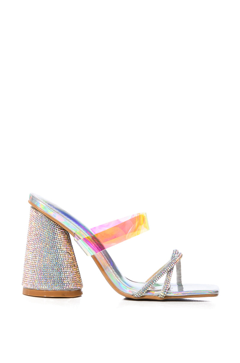 CAPE ROBBIN BEATRIZIA SPARKLE SHEATH CONVERTIBLE CHUNKY SANDAL IN HOLOGRAPHIC