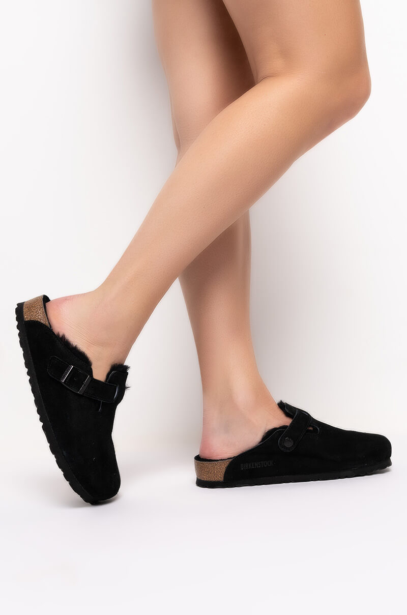BIRKENSTOCK BOSTON SHEARLING SANDAL IN BLACK