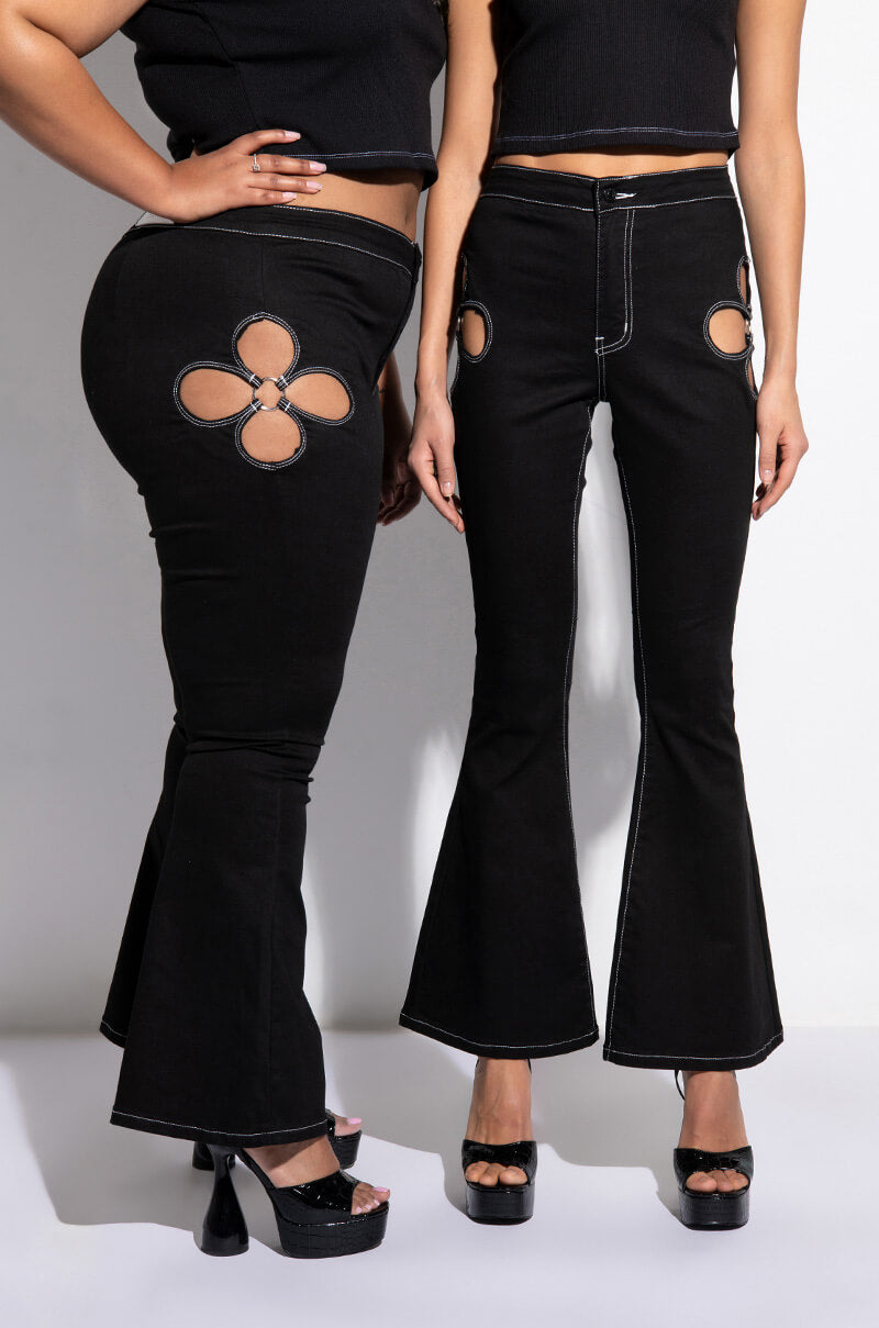 BLOSSOM CUT OUT DETAIL FLARE JEAN