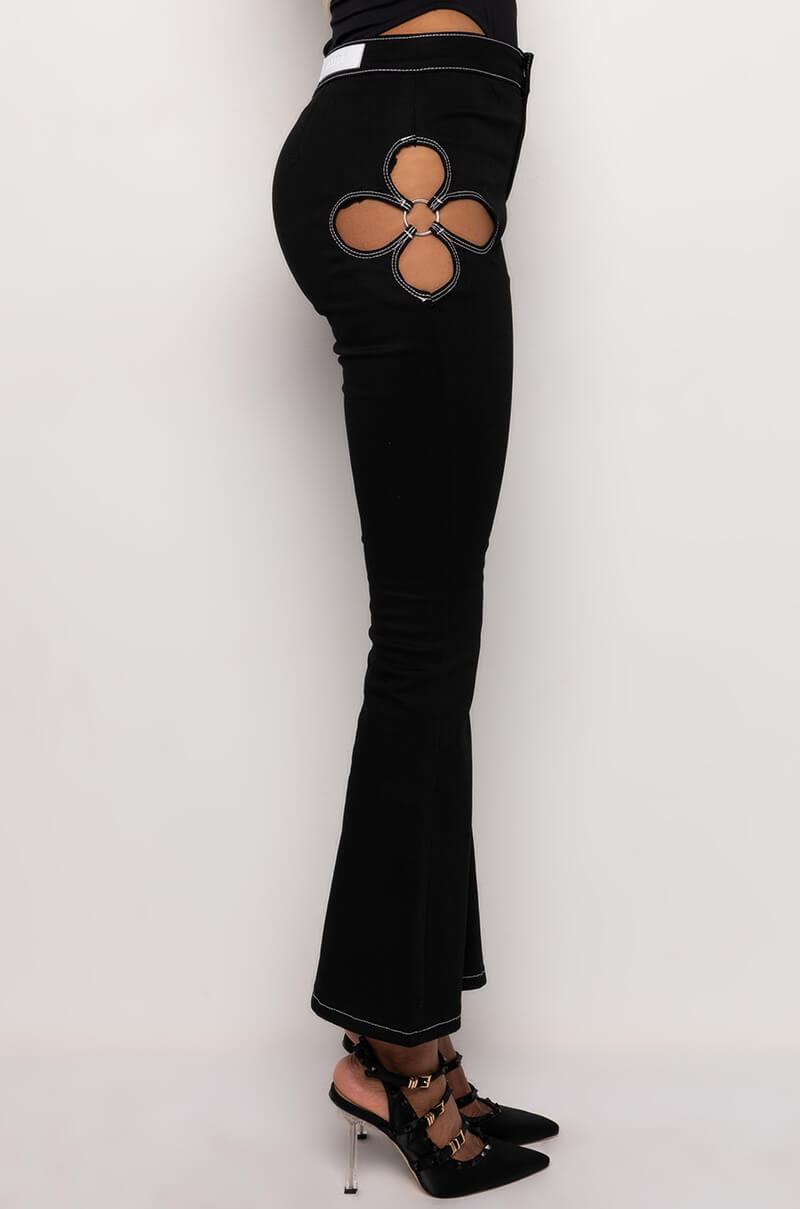 BLOSSOM CUT OUT DETAIL FLARE JEAN