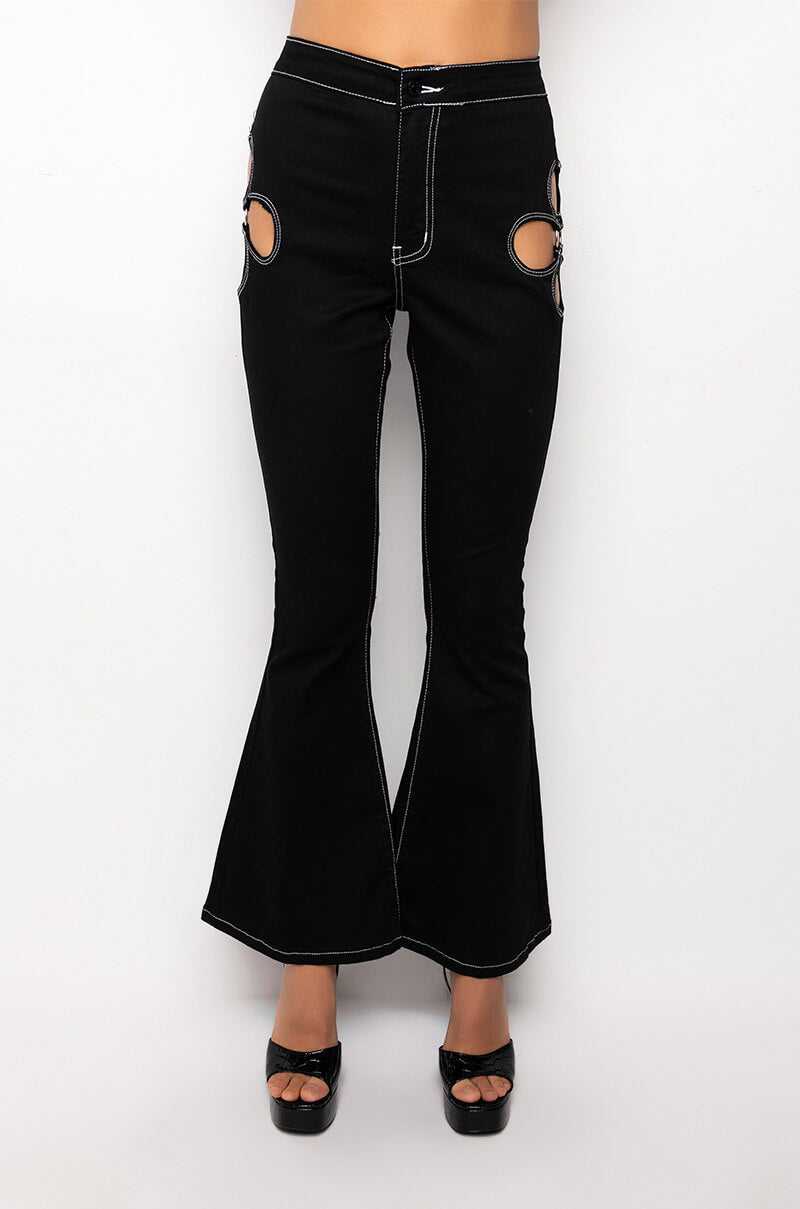 BLOSSOM CUT OUT DETAIL FLARE JEAN