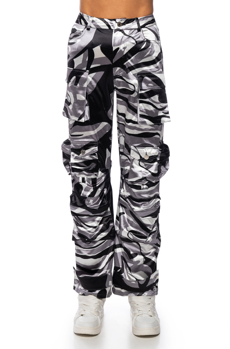 BONNE SOIREE CAMO CARGO PANTS