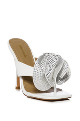 BOUQUET WHITE FLOWER SANDAL