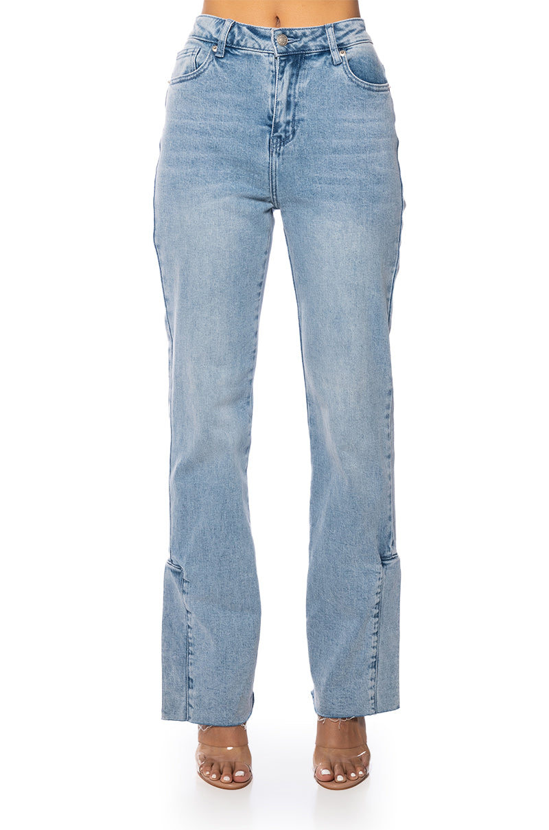 C'EST LA VIE HIGH RISE STRAIGHT JEANS