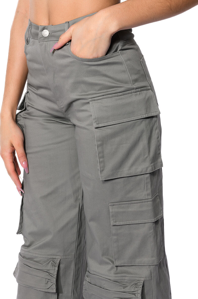 CHAMPION OF EVERYTHING CARGO PANTS
