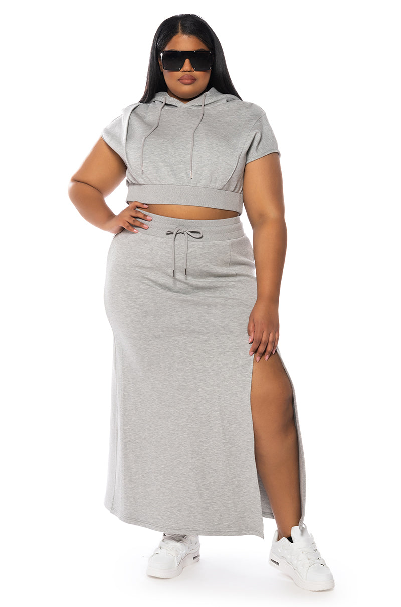 CHILL DAYS CROPPED HOODIE