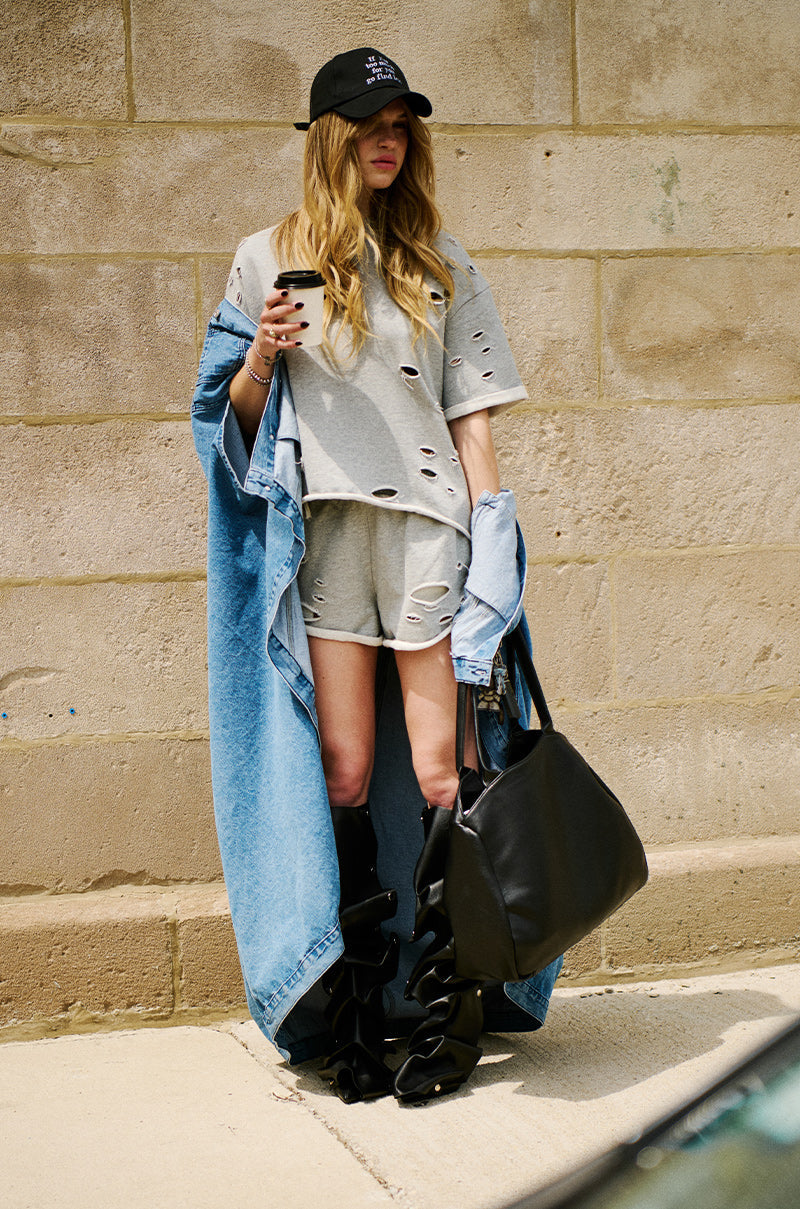 CHILL WEEKEND DISTRESSED FRENCH TERRY SHORT