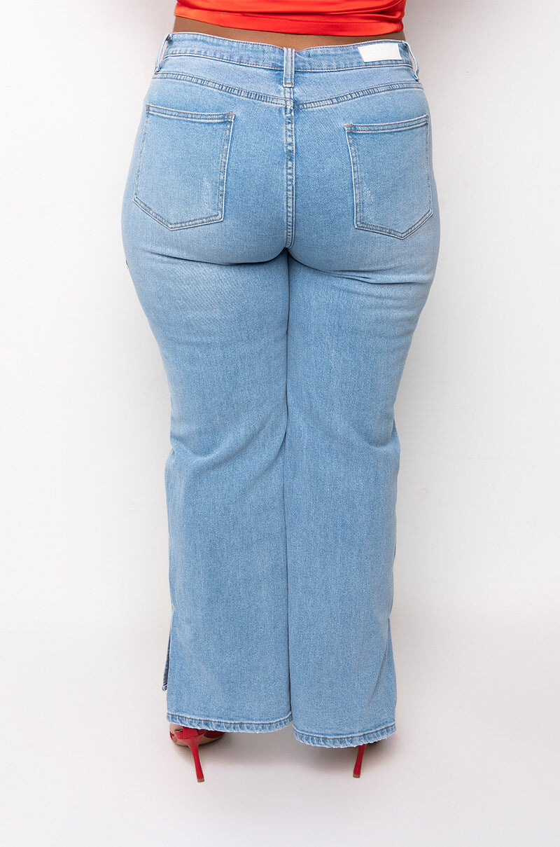 DAD JEANS WITH SIDE SLIT
