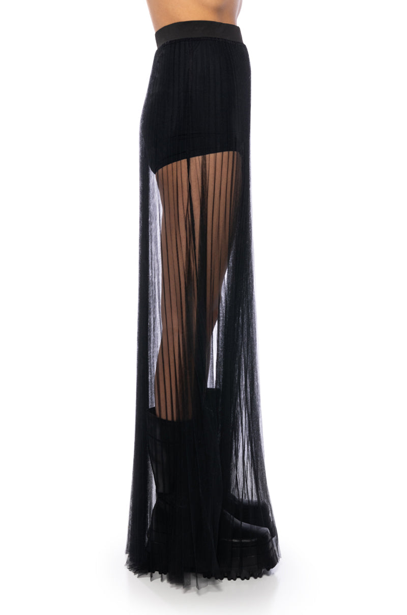 DANCING ALL NIGHT MAXI SKIRT IN BLACK