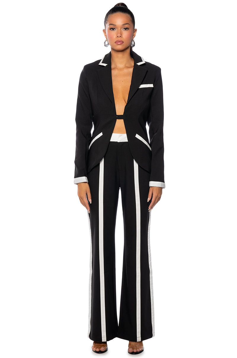 DAY TO NIGHT BLAZER JACKET