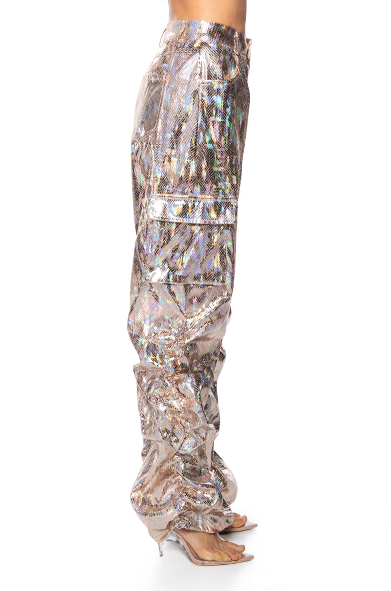 ENVISION ME RUCHED CARGO PANT IN GOLD
