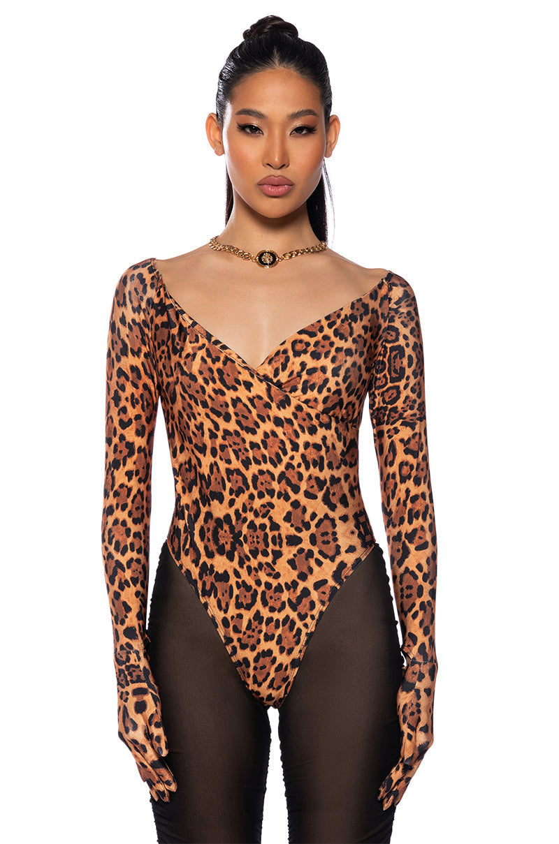 EVENING DRAMA BODYSUIT WITH GLOVES