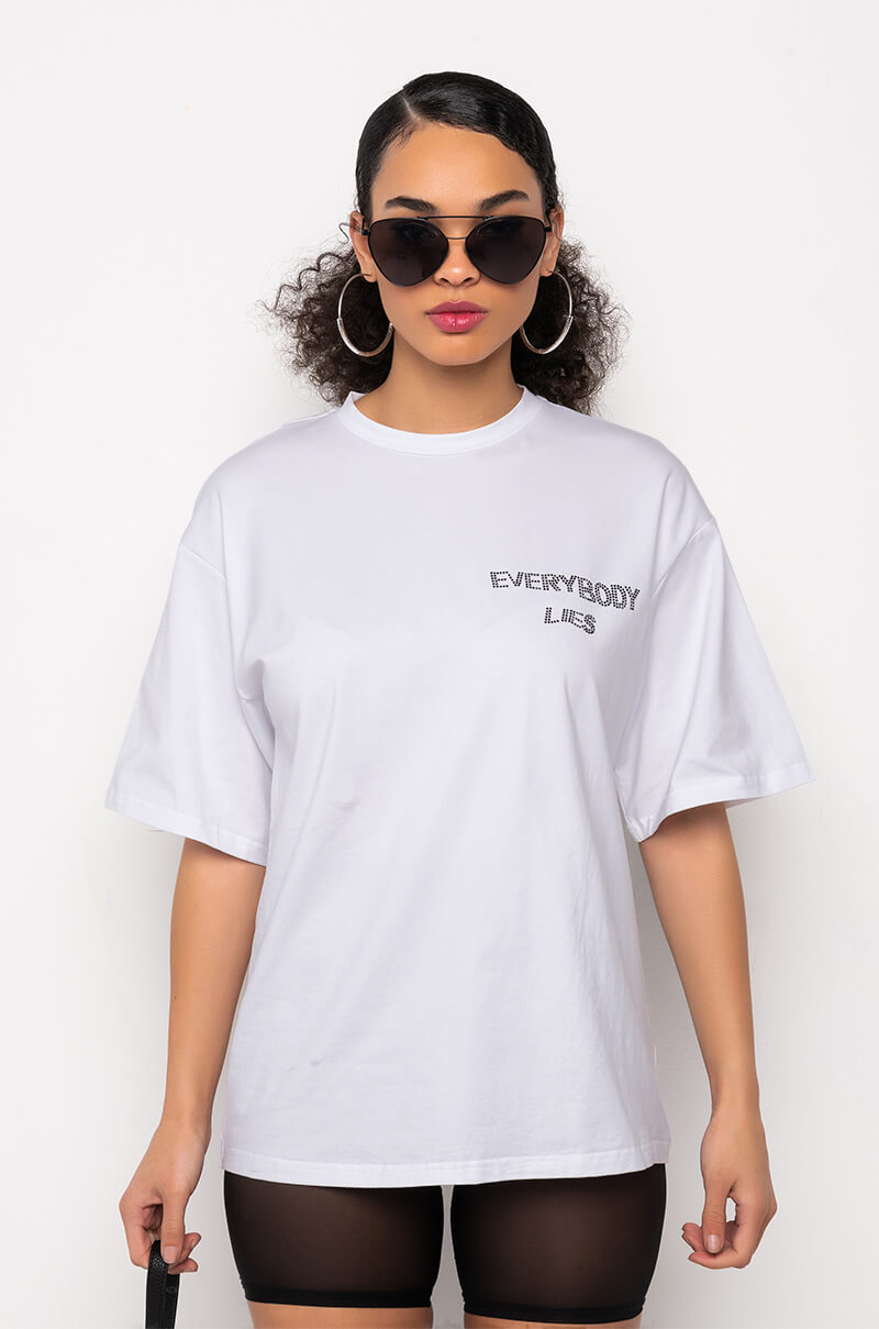 EVERYBODY LIES CREW NECK GRAPHIC TEE