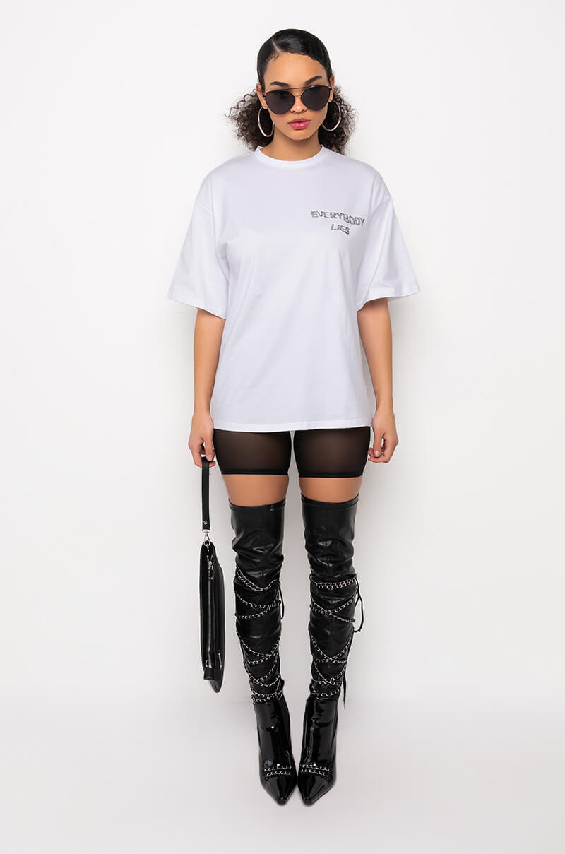 EVERYBODY LIES CREW NECK GRAPHIC TEE
