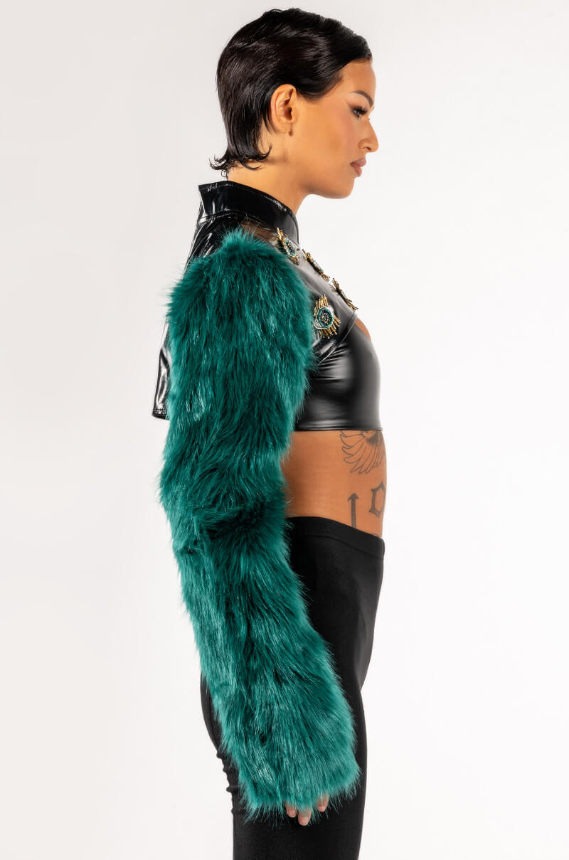 EYE OF THE BEHOLDER FAUX FUR LONG SLEEVE CROP TOP
