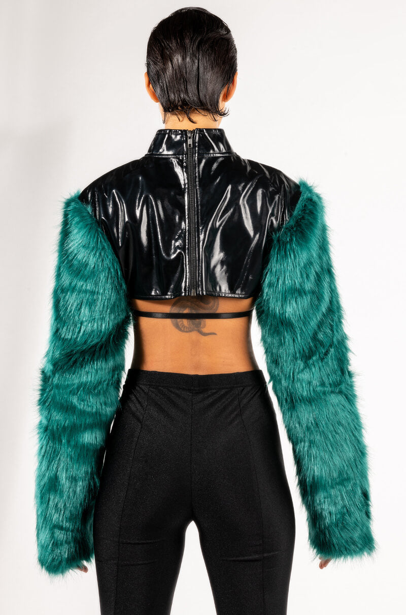 EYE OF THE BEHOLDER FAUX FUR LONG SLEEVE CROP TOP