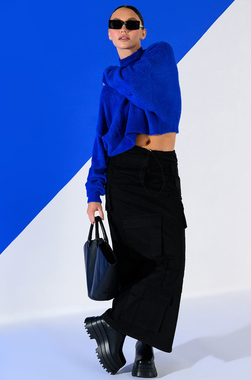 FIFI FUZZY KNIT OVERSIZED CROP SWEATER