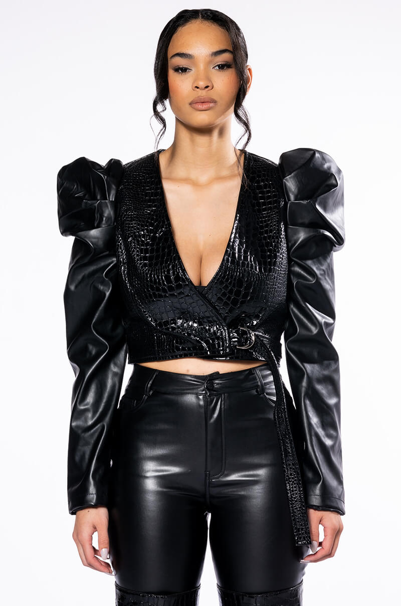FIND LOVE WRAP PLEATHER JACKET