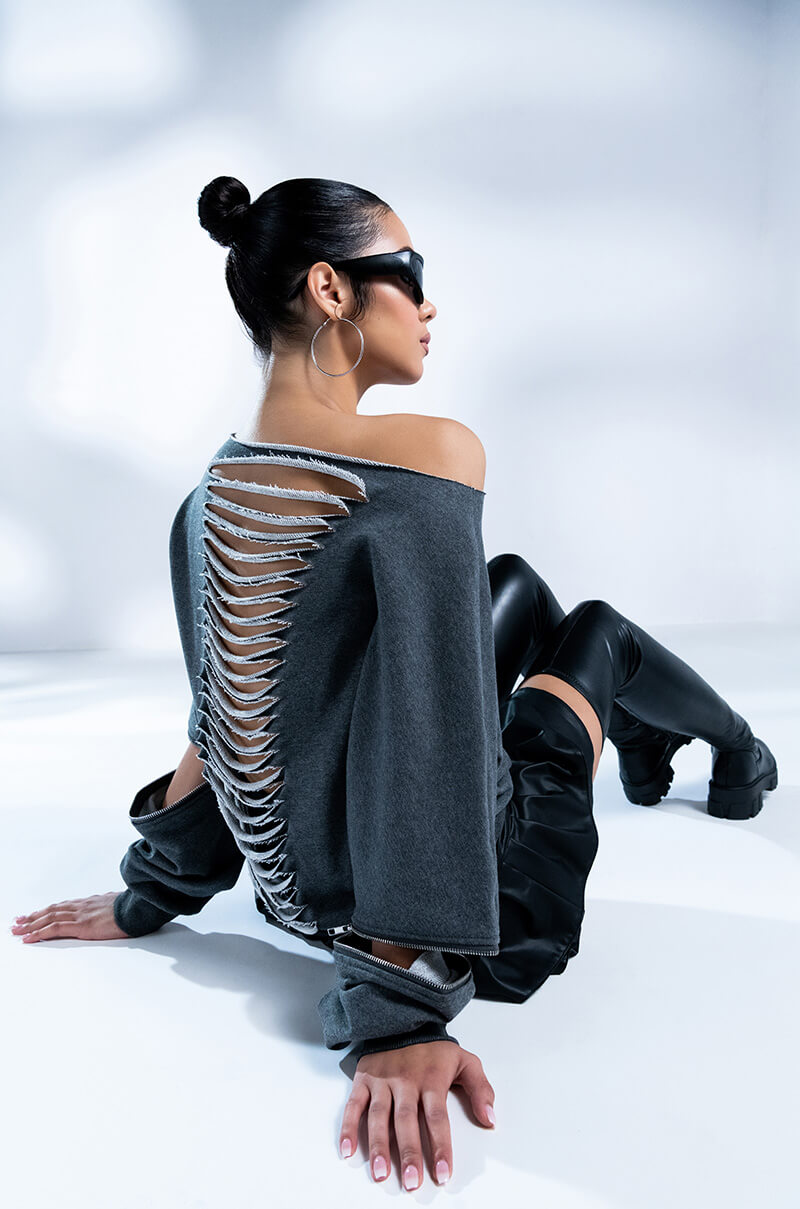 SPOTLIGHT SHREDDED ZIP SLEEVE SWEATSHIRT