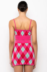 GET A CLUE KNIT CROP TOP