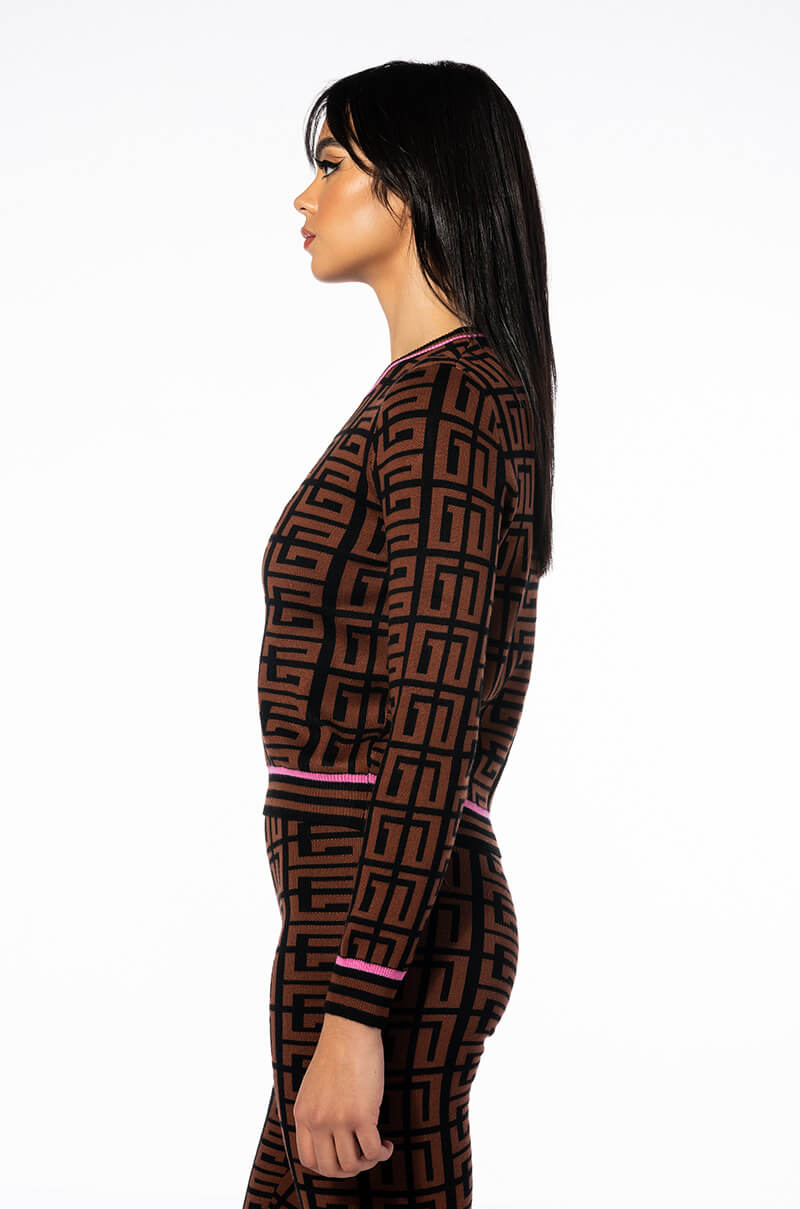 GET IN LINE CREW NECK SWEATER